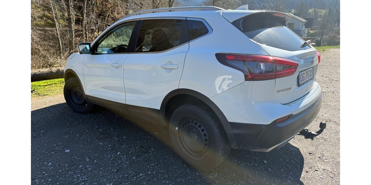 Nissan Qashqai 137.000 km 16.200 &euro; Zell 93199