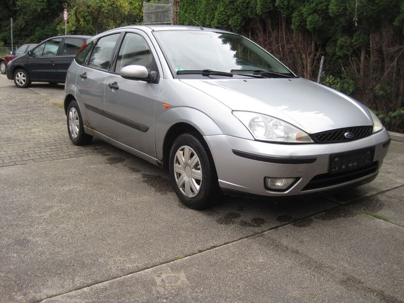 Ford Focus 237.408 km 690 € Mallersdorf-Pfaffenberg 84066