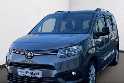 Toyota Proace City 36.490 km 27.480 &euro; Regensburg 93055