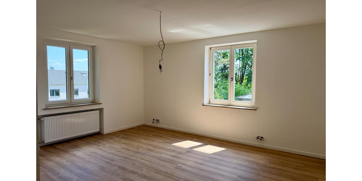 Etagenwohnung Abensberg - 5 Zimmer, 175 m&sup2;, 1.200&euro; | Angebot:26522843