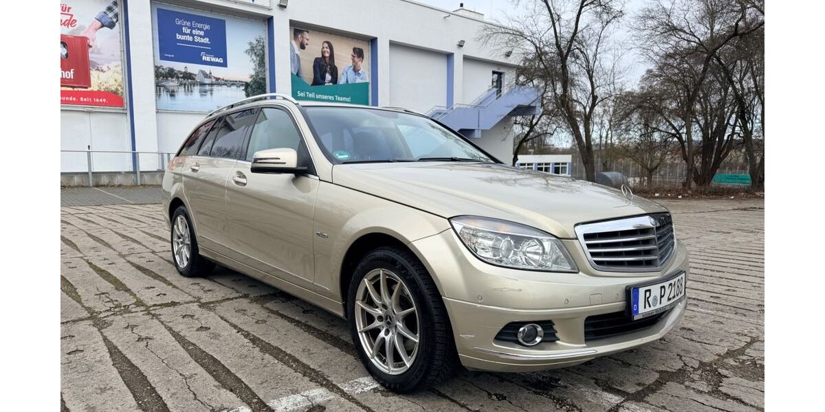 Mercedes-Benz C 220 244.000 km 5.300 &euro; Barcelona 08025