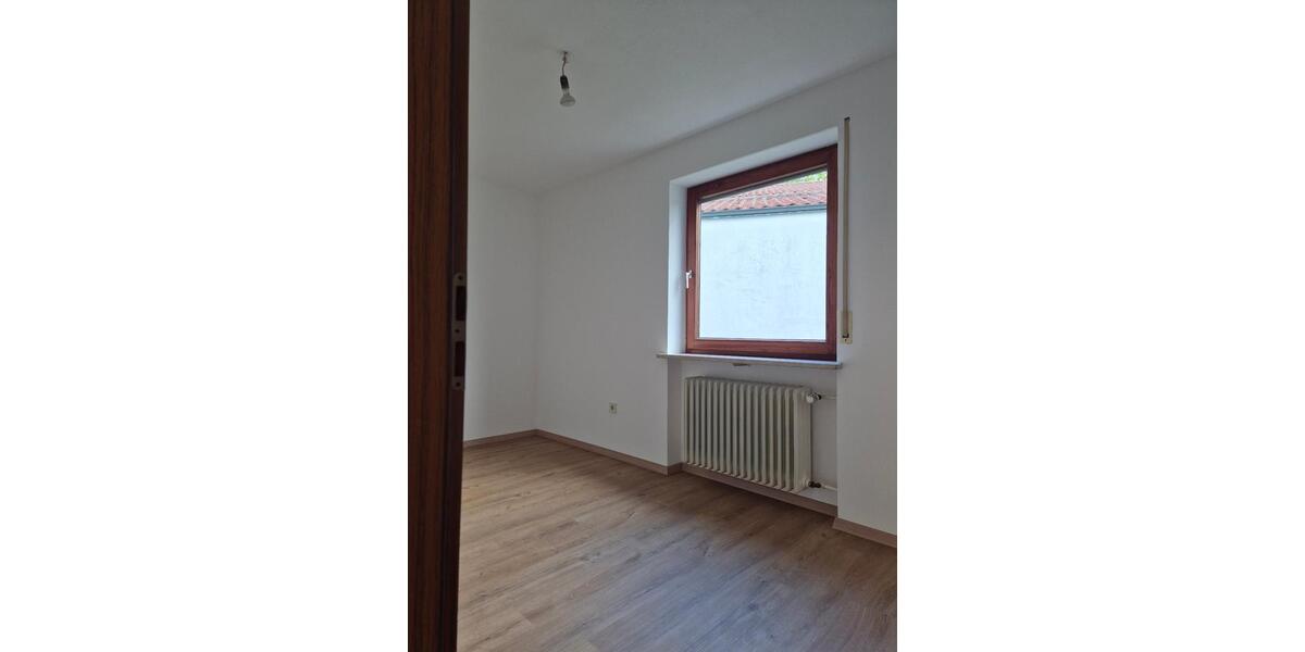 Bungalow Ihrlerstein - 5 Zimmer, 125 m&sup2;, 1.300&euro; | Angebot:27613213