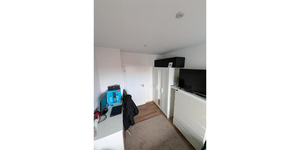 Etagenwohnung Regensburg Brandlberg - 1 Zimmer, 18 m&sup2;, 530&euro; | Angebot:25601093