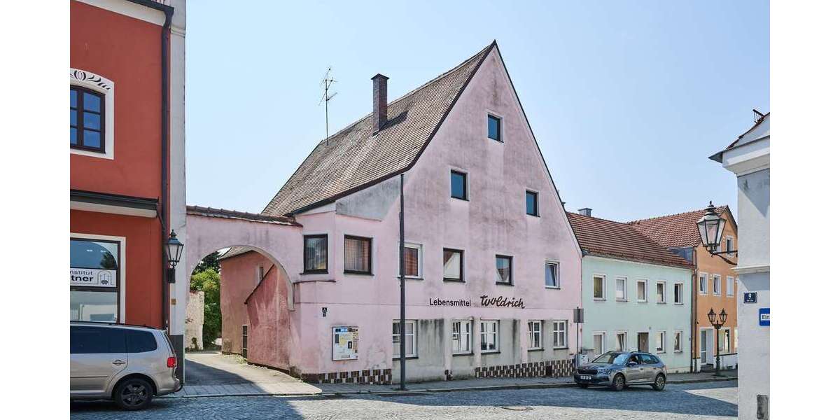 Einfamilienhaus Geiselhöring - 10 Zimmer, 276 m&sup2;, 300.000&euro; | Angebot:27179619