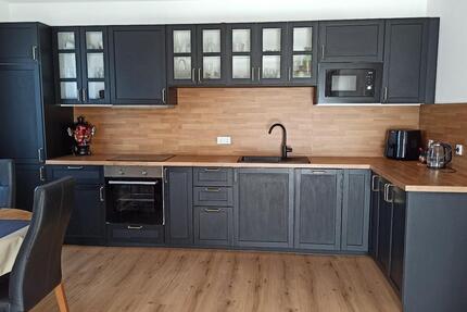 Sehr schöne moderne 4-Zi.-Whg., 1. OG, sonniger Blk., Gäste-WC zimmer