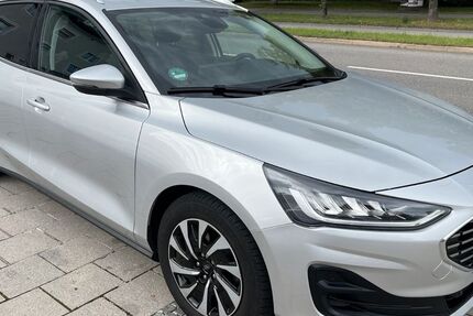Ford Focus 102.000 km 14.150 € Regensburg 93055