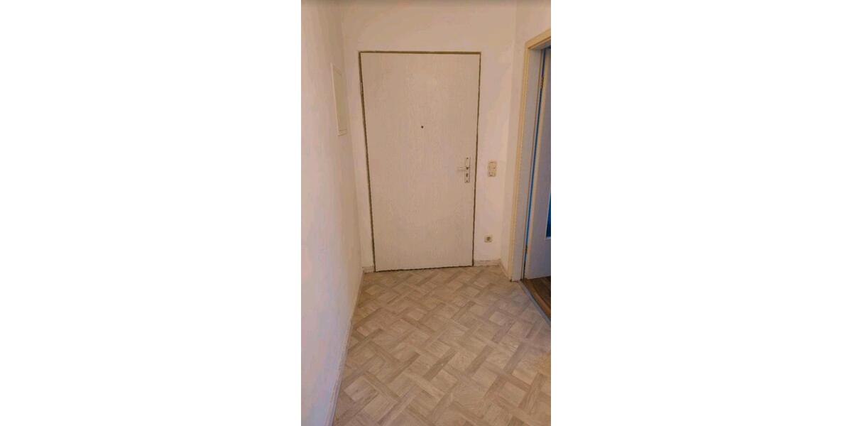 3 Zimmer DG-Wohnung in Maxhütte - Balkon + TG-Stellplatz 3 zimmer