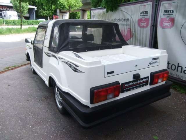 Lada Nova 24.900 km 9.900 &euro; Regensburg 93055
