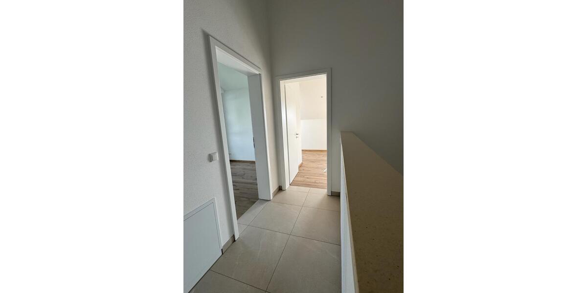 Doppelhaushälfte Teublitz - 5 Zimmer, 164 m&sup2;, 1.990&euro; | Angebot:22831914