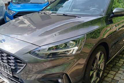 Ford Focus 128.000 km 11.999 &euro; Regensburg-Bernhardswald 93170