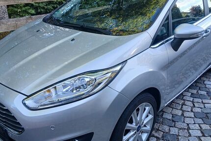 Ford Fiesta 115.000 km 6.899 &euro; Regensburg-Bernhardswald 93170