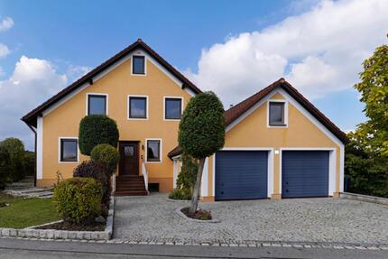 Haus Beratzhausen - 4 Zimmer, 123 m&sup2;, 530.000&euro; | Angebot:23088116