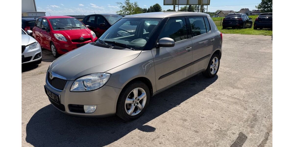 Skoda Fabia 124.280 km 3.750 &euro; Maxhütte -Haidhof 93142