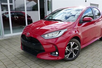 Toyota Yaris 110.000 km 15.900 € Bad Gögging 93333