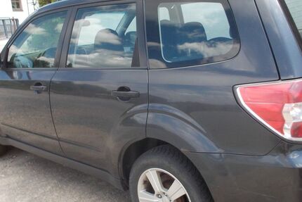 Subaru Forester 194.000 km 1.700 &euro; Schierling 84069