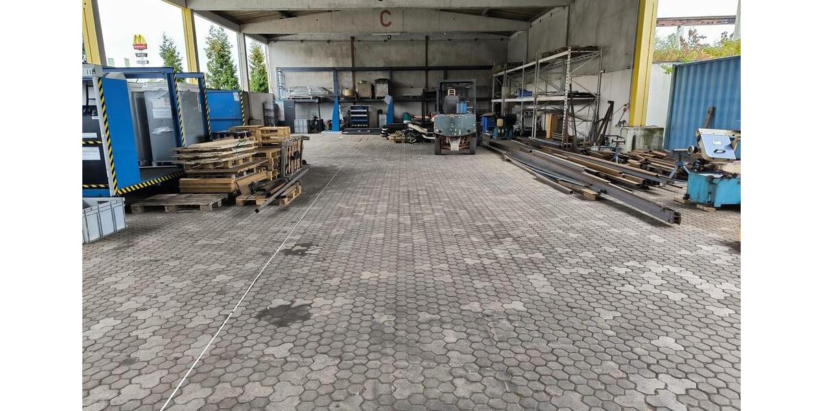 Überdachte Lagerfläche zimmer