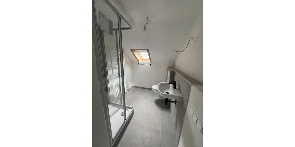 Etagenwohnung Sinzing - 2 Zimmer, 65 m&sup2;, 800&euro; | Angebot:26648152