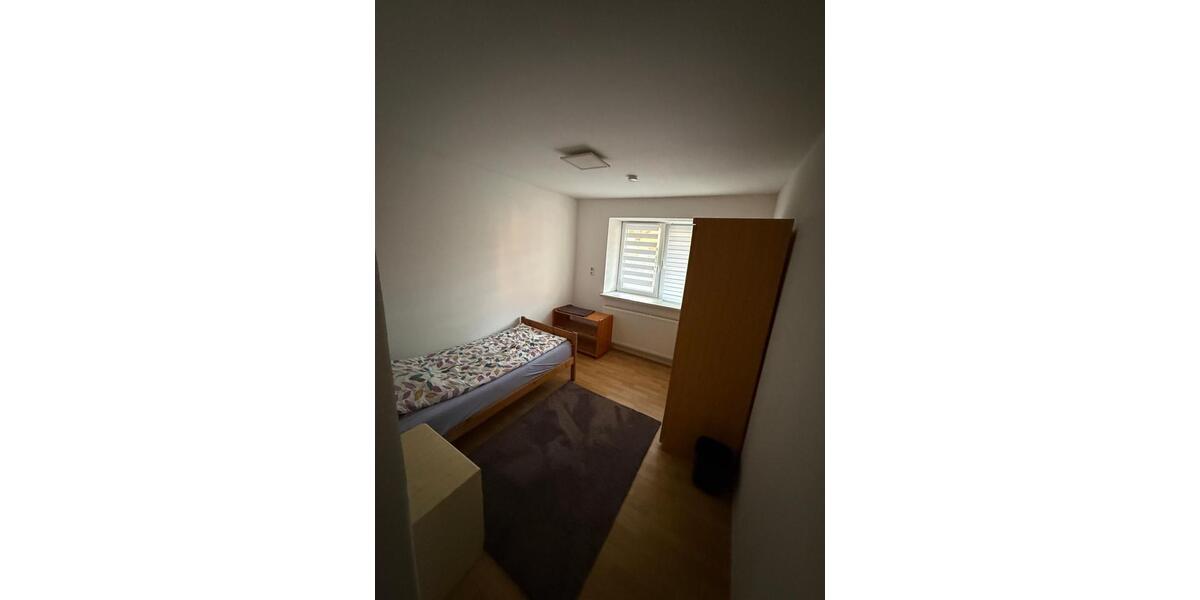 Etagenwohnung Langquaid - 1 Zimmer, 22 m&sup2;, 350&euro; | Angebot:25353306