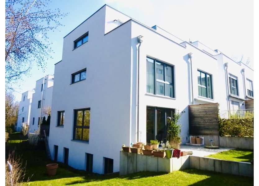 Haus zum Kaufen in Regensburg 759.000 € 151 m²