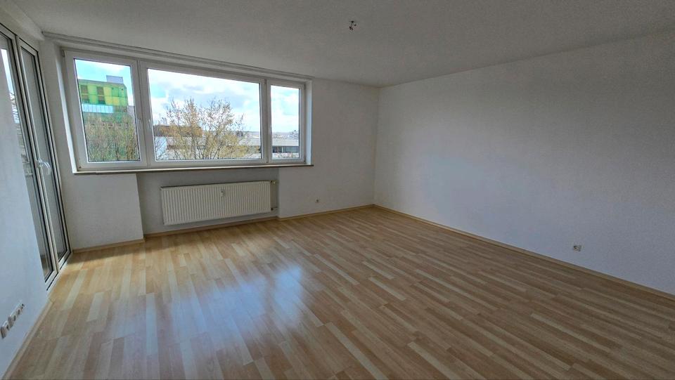 Etagenwohnung Regensburg Das Dörnberg - 3 Zimmer, 77 m&sup2;, 1.210&euro; | Angebot:26631638