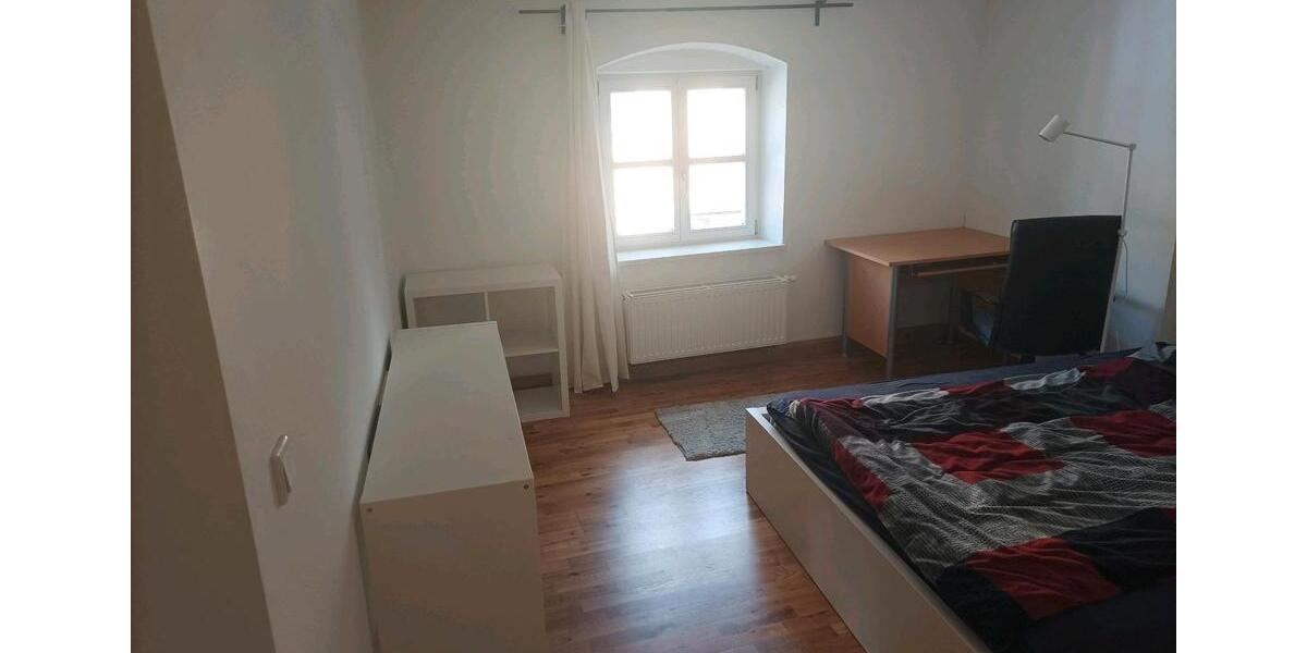 Schönes Zimmer in 2er WGideale Innenstadtlage in Regensburg 1 zimmer