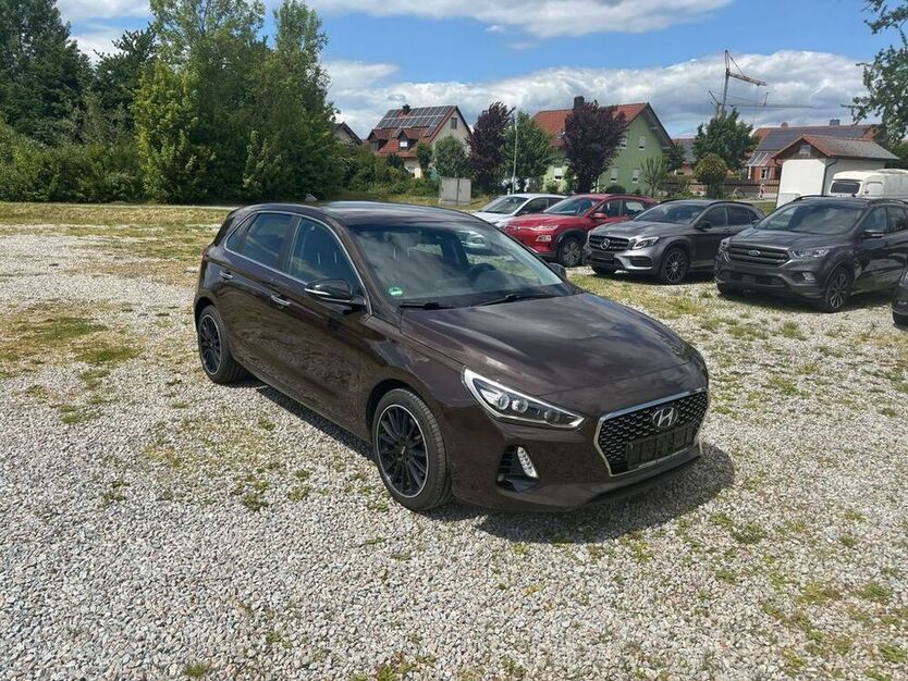 i30