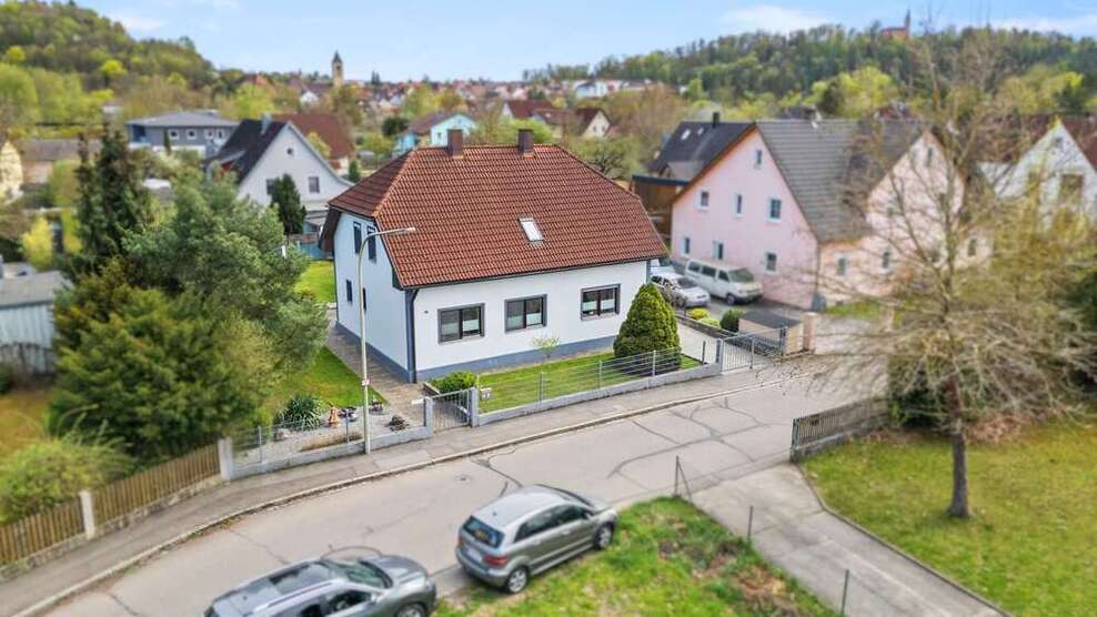 Haus zum Kaufen in Burglengenfeld 369.000 € 139.77 m²
