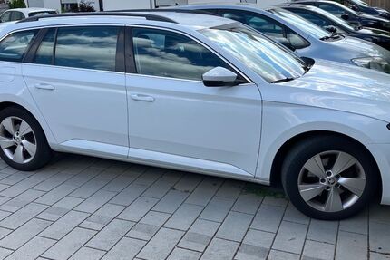 Skoda Superb 144.000 km 13.500 € Wörth an der Donau 93086