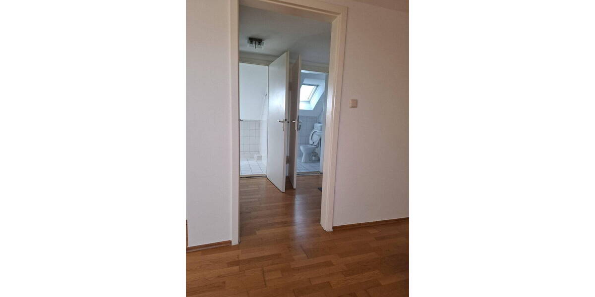 Etagenwohnung Langquaid - 2 Zimmer, 50 m&sup2;, 435&euro; | Angebot:26730922