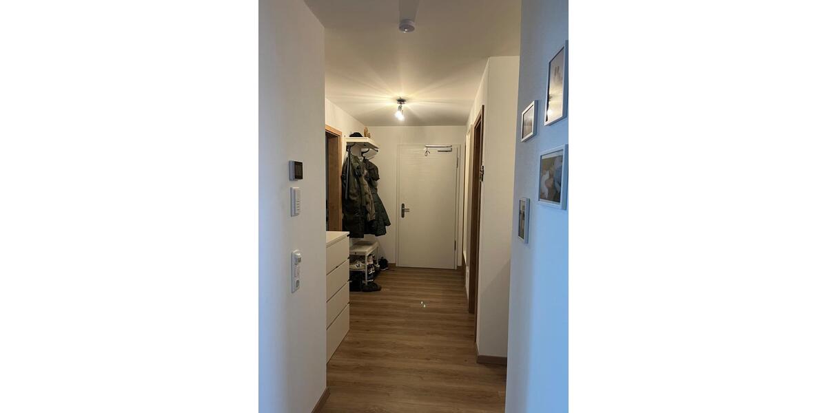 Helle 3,5-Zimmer Dachgeschosswohnung in Sünching mit Dachterrasse 3.5 zimmer