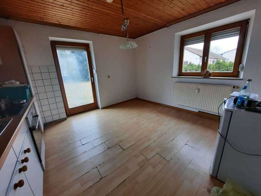 Haus zum Kaufen in Kelheim 340.000 € 180 m²