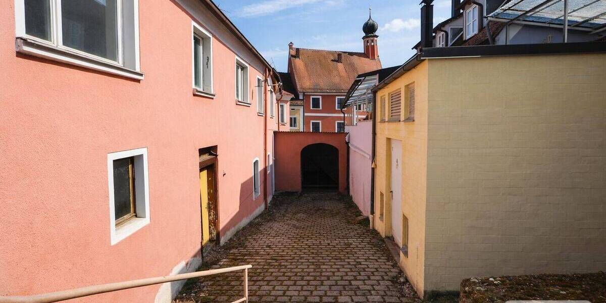Mehrfamilienhaus, Wohnhaus Kallmünz - 7 Zimmer, 204 m&sup2;, 490.000&euro; | Angebot:25686086