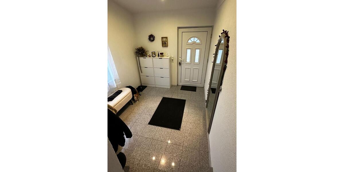 3-Zimmer-Wohnung mit Küche und Bad 3 zimmer