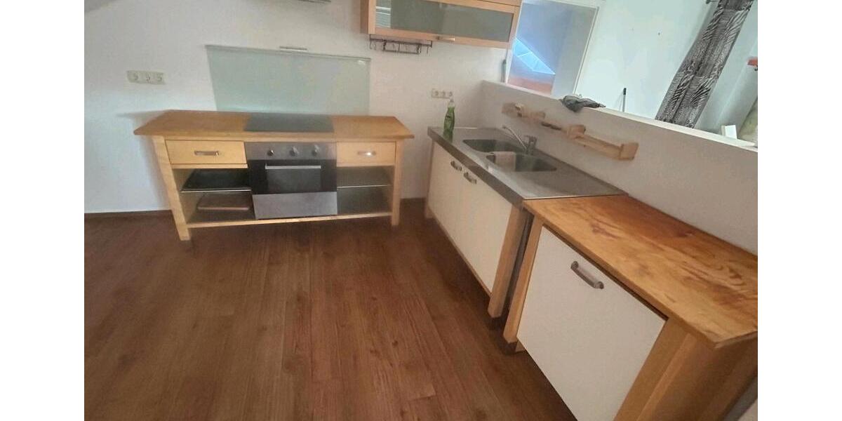 Dachgeschoßwohnung Teublitz - 3 Zimmer, 95 m&sup2;, 750&euro; | Angebot:26614943