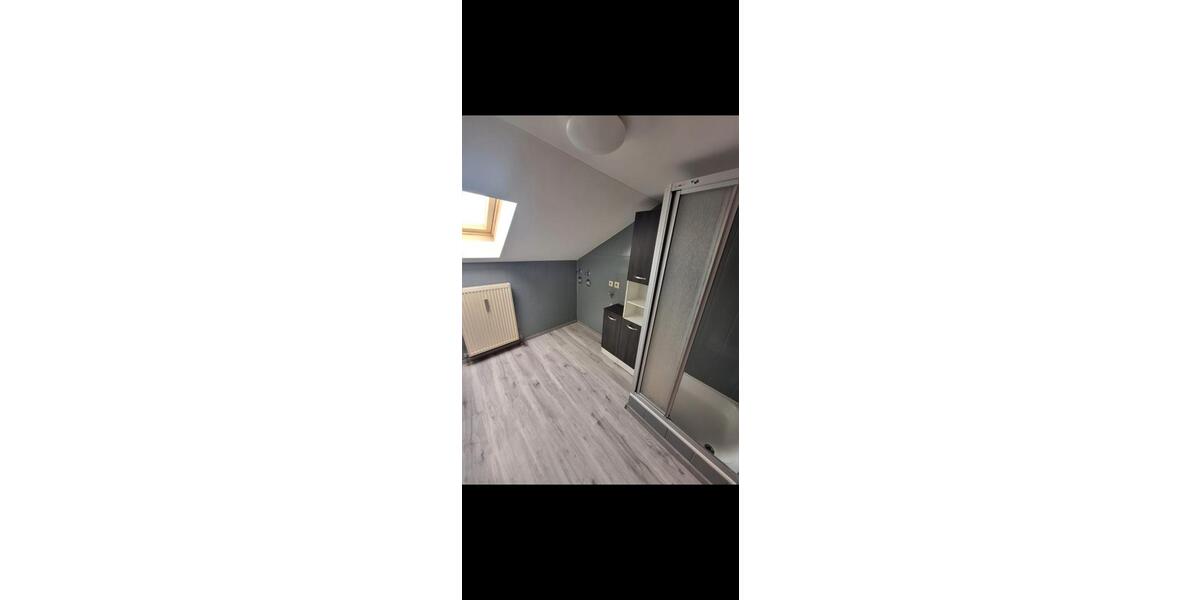 Dachgeschoßwohnung Nittenau - 2 Zimmer, 70 m&sup2;, 680&euro; | Angebot:26232100