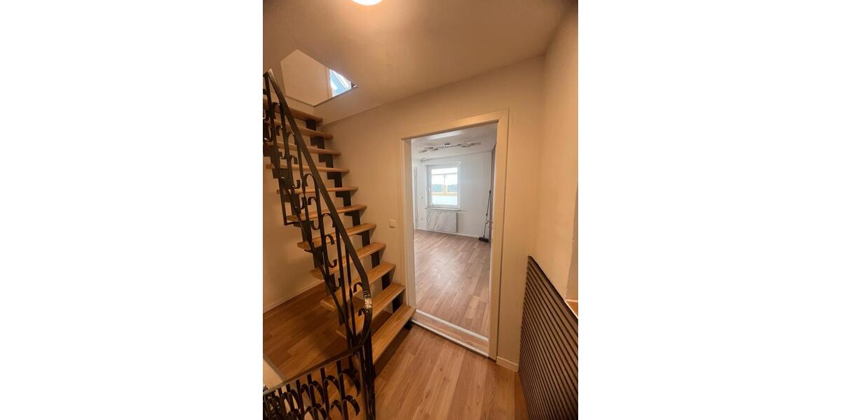 Einfamilienhaus Laaber - 4 Zimmer, 92 m&sup2;, 999&euro; | Angebot:25540024