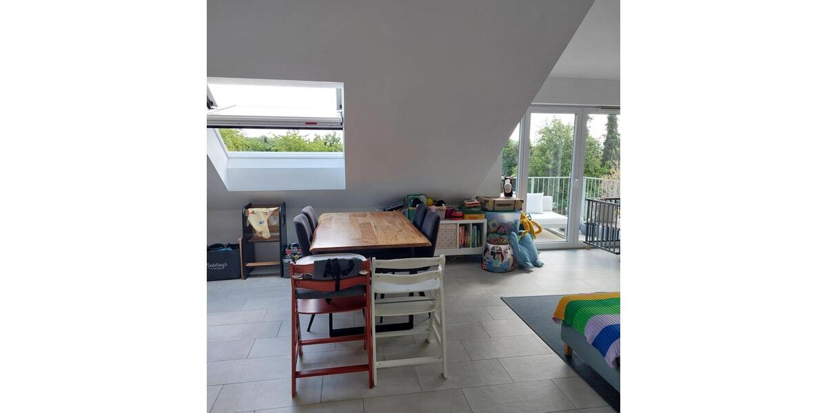 Dachgeschoßwohnung Donaustauf - 3 Zimmer, 75 m&sup2;, 910&euro; | Angebot:26671311