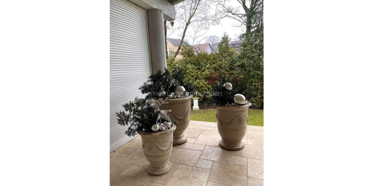 Mehrfamilienhaus, Wohnhaus Maxhütte-Haidhof Maxhütte - 9 Zimmer, 230 m&sup2;, 1.129.000&euro; | Angebot:25245822