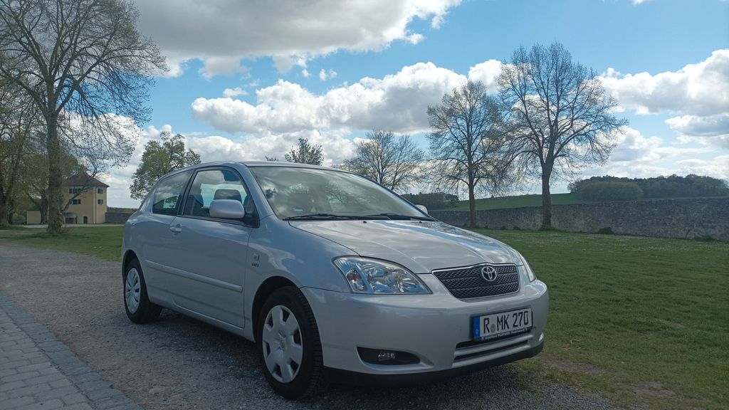 Toyota Corolla 166.000 km 3.500 &euro; Regensburg 93049