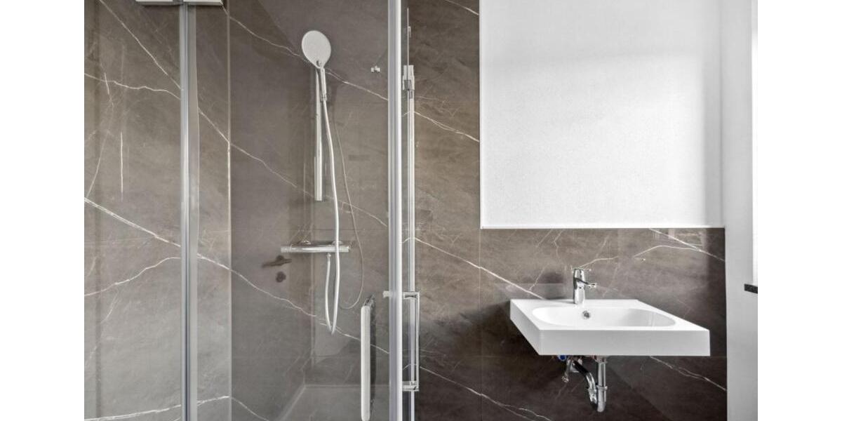 Gehobenes Reihenendhaus zum Erstbezug 5.5 zimmer