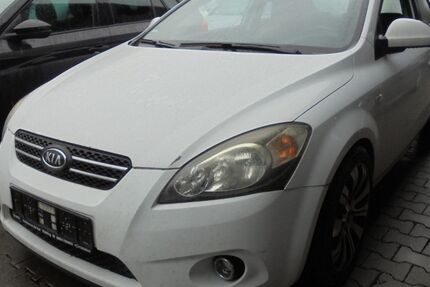 Kia ceed / Ceed 138.745 km 2.799 &euro; Regensburg 93055