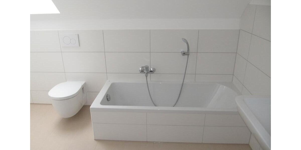 Dachgeschoßwohnung Burglengenfeld - 2 Zimmer, 63 m&sup2;, 650&euro; | Angebot:26519029