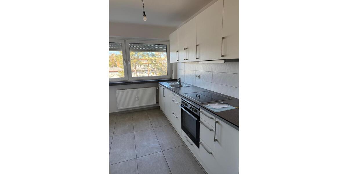 Etagenwohnung Neutraubling - 3 Zimmer, 72 m&sup2;, 1.100&euro; | Angebot:25235093