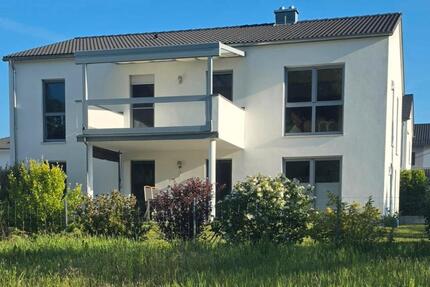 Wohnung Abensberg - 3 Zimmer, 106 m&sup2;, 1.100&euro; | Angebot:26693020