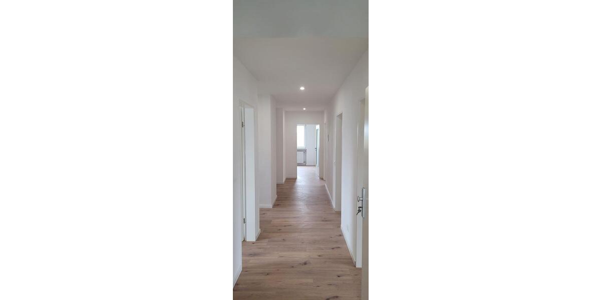 Etagenwohnung Regensburg Galgenberg - 4 Zimmer, 109 m&sup2;, 1.450&euro; | Angebot:25637743