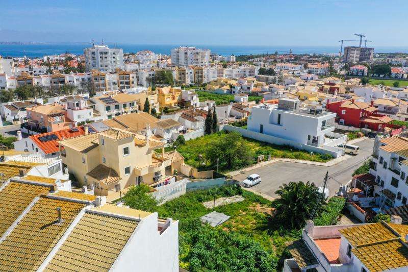Grundstück zu verkaufen in 2 220.000 € 393 m²