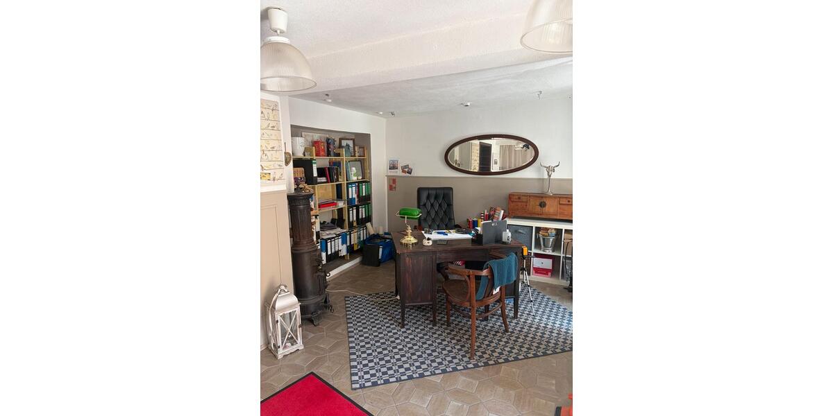 Einfamilienhaus Abensberg - 8 Zimmer, 300 m&sup2;, 525.000&euro; | Angebot:26932902