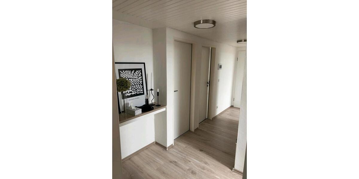 Dachgeschoßwohnung Regensburg Gallingkofen - 3 Zimmer, 45 m&sup2;, 800&euro; | Angebot:25343913