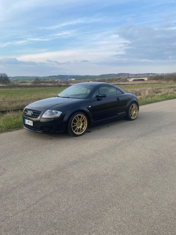 Audi TT 156.467 km 16.500 € Schierling 84069