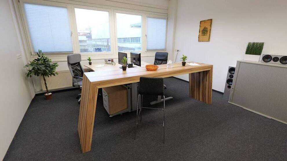 Urban. Rough. Ready. - FlexOffice im Industrial Style - All-in-Miete